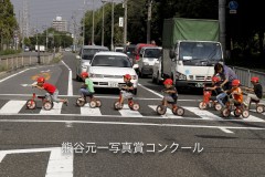 優良賞・古谷保　「三輪車が行く」（大阪府堺市）