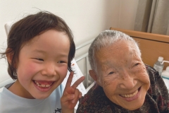 阿智村賞　「ひいおばあちゃんに会いに行ったよ」　櫻井真弓